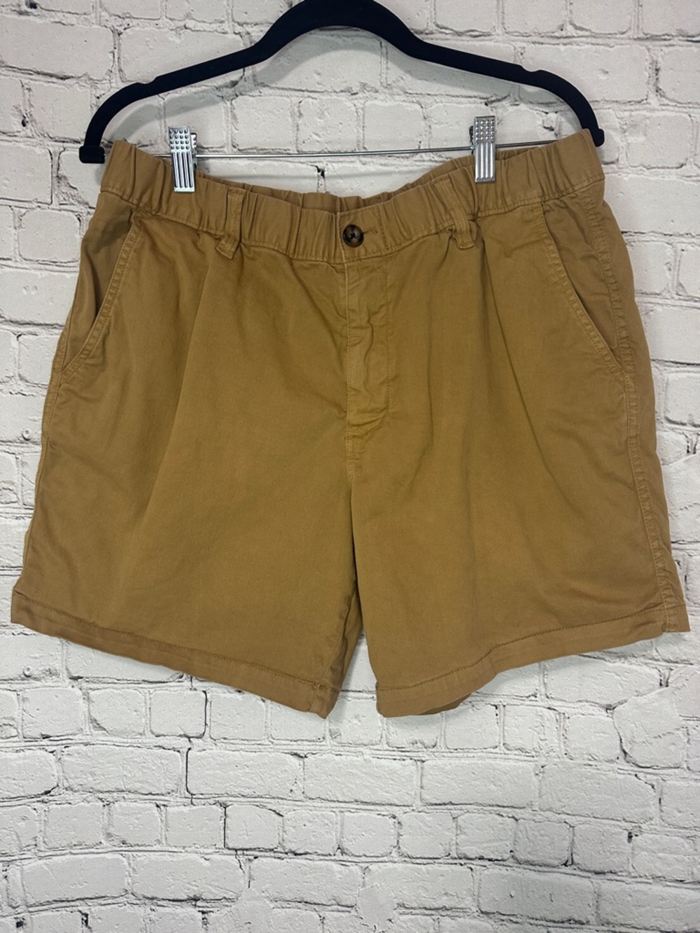 Men’s Bearbottom Clothing 7” Camel Colored Shorts Size L - XL